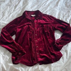 Maeve Crushed Velvet Button-Up Shirt in Rich Burgundy